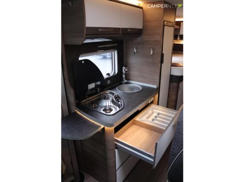 Knaus Live I 650 MEG 140pk 2.3 Multijet | Elektrischer Fahrradtr&auml;ger | Maxxfan | R&uuml;ckfahrkamera | L&auml;ngsbetten | Kein Hubbett | 6.97 Foto: 11