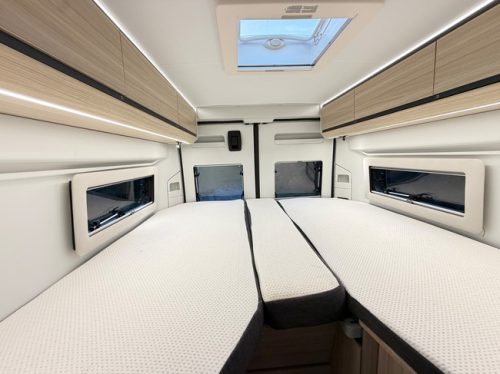 Adria Twin 640 Automaat Anh&auml;ngerkupplung / Markise / 2 Batterien / Kamera Foto: 11