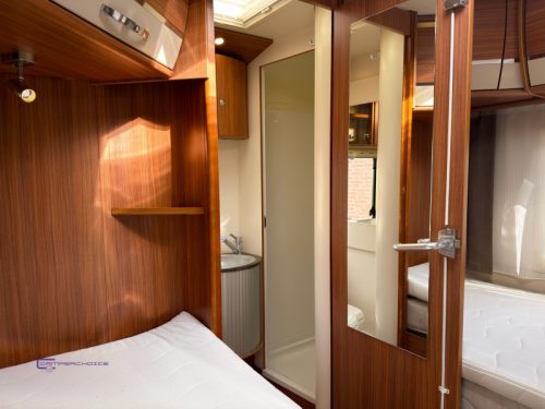 Adria Coral S 670 SLT low single beds photo: 10