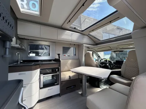 Adria Coral Supreme 670 DC 180PS - Automatik - Leder Foto: 7