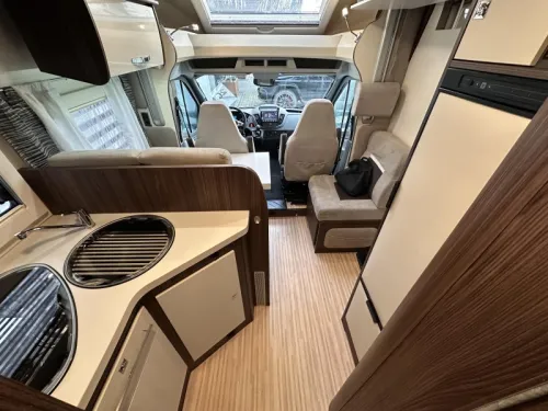 Benimar Tessoro 495 170HP VB Air suspension photo: 12