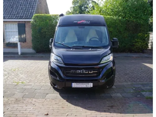 Malibu Charming GT Skyview 640 LERB 9 speed Automatic photo: 3