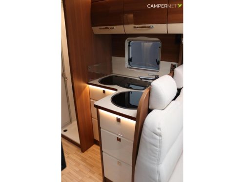 LMC I735 150pk Automaat | BR systems Fahrradtr&auml;ger | Solarpaneele | Construct slot | Markise | L&auml;ngsbetten | Hubbett | LED TV | Achte Foto: 11