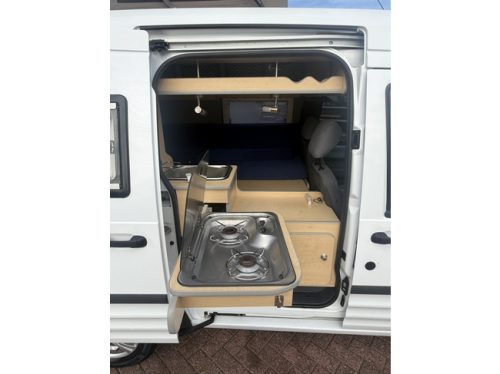 Ford TOURNEO CONNECT 90 PS Euro 5 Camp Uniq Kastenwagen sehr kompakter Kastenwagen Klimaanlage 2 Schlafpl&auml;tze Hubdach neuer T&Uuml;V neuer Zahnriemen Foto: 4