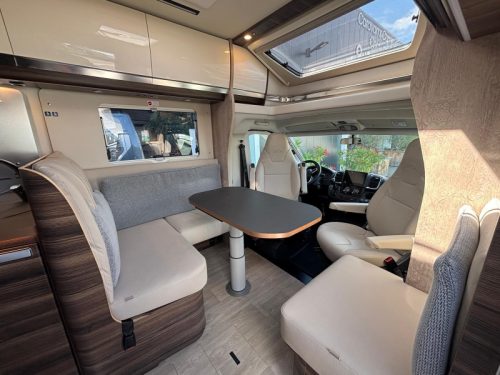 Laika Ecovip 4009 L automatic, E&P single bed photo: 11