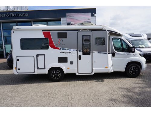 B&uuml;rstner NexxoTime Edition T 660 Fiat photo: 4