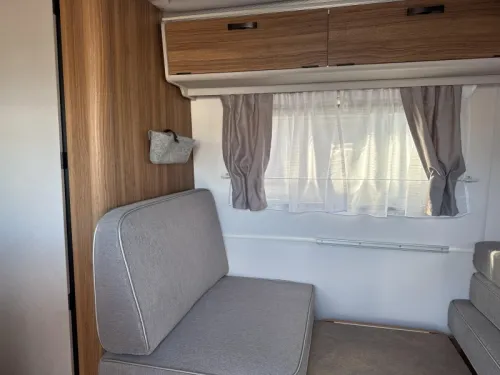 Eriba Touring 550 Legend Hampton silver photo: 2