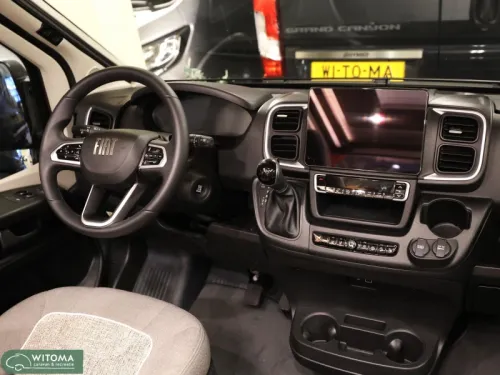 Malibu Van Charming 640 LE Comfort GT Skyview Aut.  Foto: 14