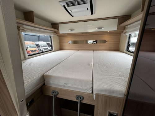 B&uuml;rstner Lyseo Time I 690 G Single beds/Automatic! photo: 17