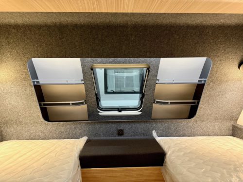 Hobby Maxia 585 UL Rangierhilfe + Kassettenmarkise  Foto: 7