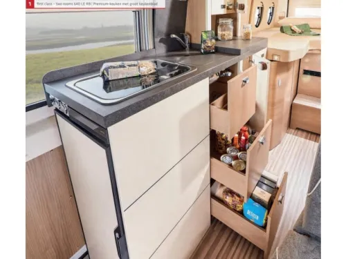Malibu Van Two Rooms 640 LERB L&auml;ngsbetten, Automatik Foto: 5