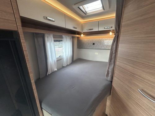 Weinsberg CaraSuite MF Franz&ouml;sisches Bett, Airco 230 Foto: 13
