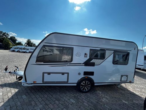 Knaus Sudwind Black Selection 450 FU Temporary Special Offer Package photo: 3
