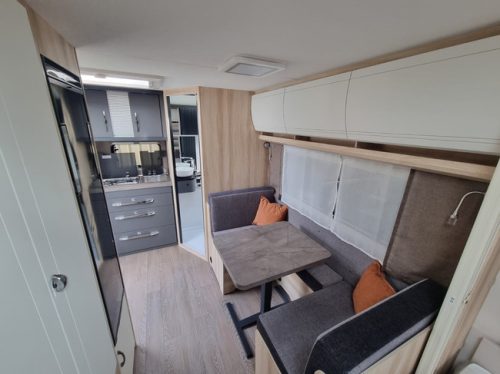 Hobby De Luxe 460 SL foto: 13