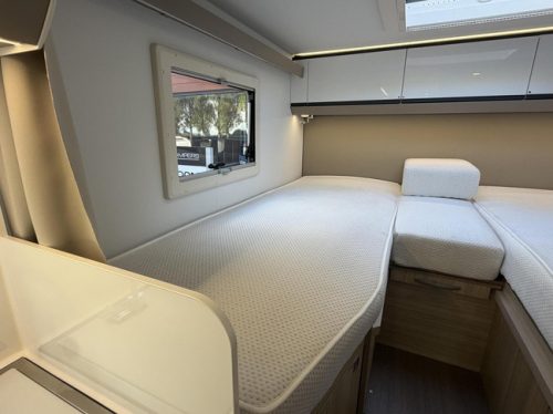 Adria Compact SL Supreme 9T-Automaat 180PK Enkele Bedden Leer Luifel foto: 23