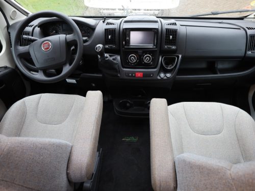 Hymer T 698 CL Queensbed  photo: 14
