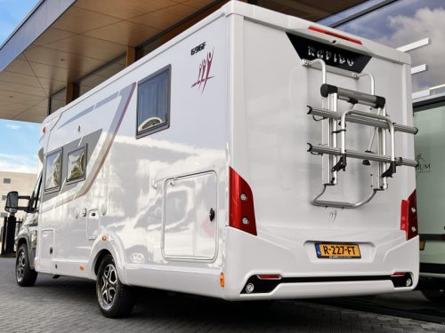 Rapido 696 F 60 Edition Automaat Face to face Foto: 4