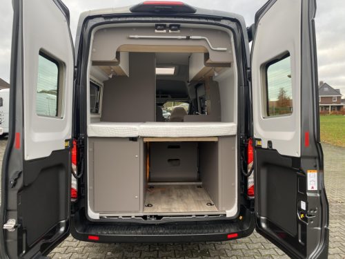 LMC Innovan 590 photo: 8