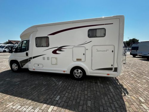 Eura Mobil Terrestra 650 EB TV, Maxxfan, Res.wiel  photo: 4