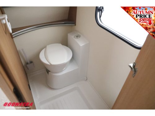 Knaus Sport 500 W04 Mover Awning photo: 19
