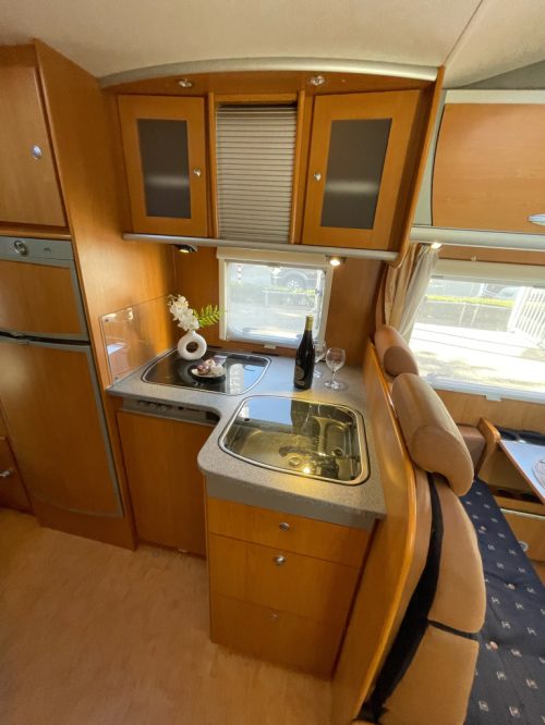 Dethleffs Fortero 6785 Overcab+stable bed family Motorhome camera  photo: 8