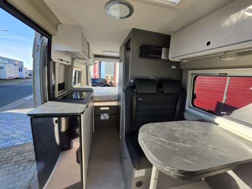 Etrusco CV 600 DB Plus Camper van 6M, Cama transversal foto: 6