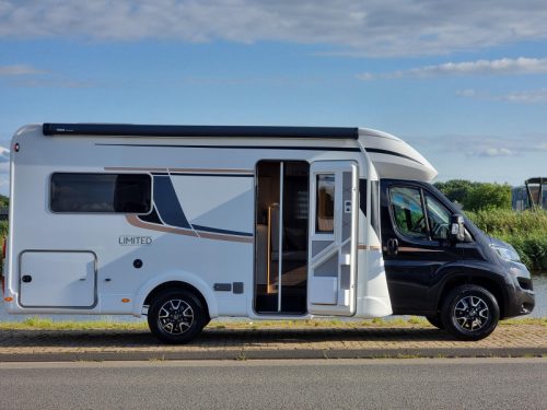 B&uuml;rstner Limited T 660 photo: 2