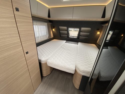 Hobby Maxia 585 UL Einzelbetten, Rundsitzgruppe  Foto: 18