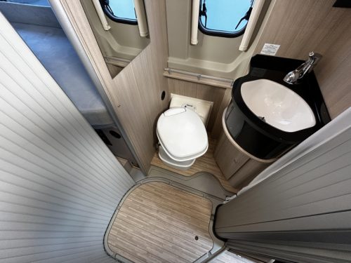 P&ouml;ssl Roadcruiser 640 Enkele-bedden/2017/Euro-6  foto: 13
