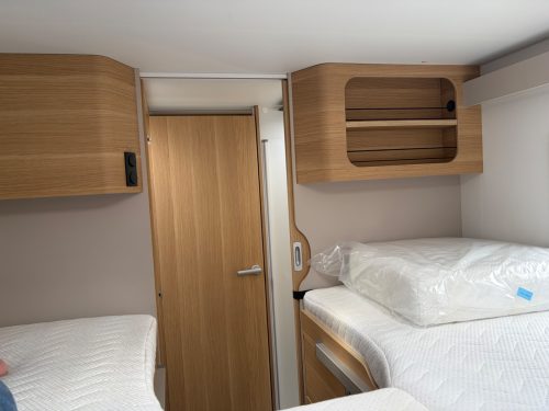 Adria 670 DL Coral Plus  Baujahr 2023   14500 km  670 DL Coral plus  Foto: 19