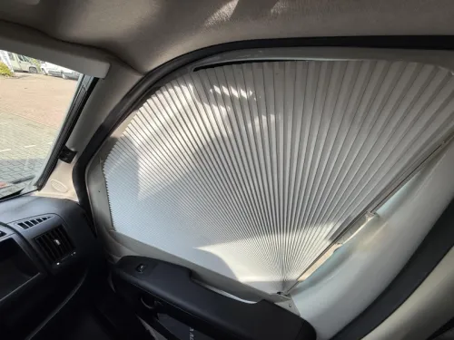 Adria Coral Axess 600 SC Queensbed 34000 km Airco photo: 12