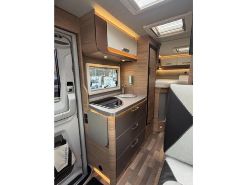 Weinsberg 600MEG Pepper 9-T Automaat Einzelbetten Seitz Markise LED Foto: 14