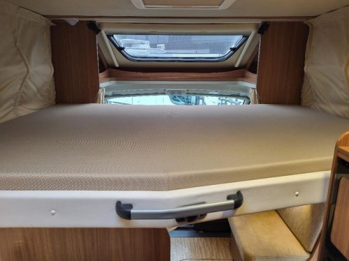 Carado T449 French bed + Pop-top roof photo: 17