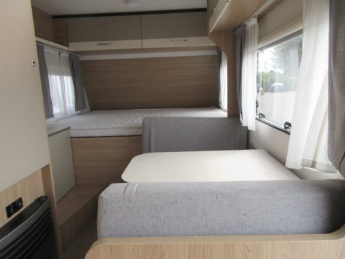 LMC Sassino 430 D VERY TIDY WITH AWNING photo: 2