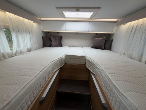 Adria Coral Plus 670 DL LEVEL/LITHIUM/WECHSELRICHTER Foto: 11
