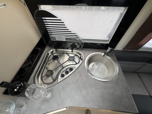 Challenger Graphite 308 QUEENSBED+POP-TOP ROOF+F2F AUTOMATIC EURO6 photo: 6