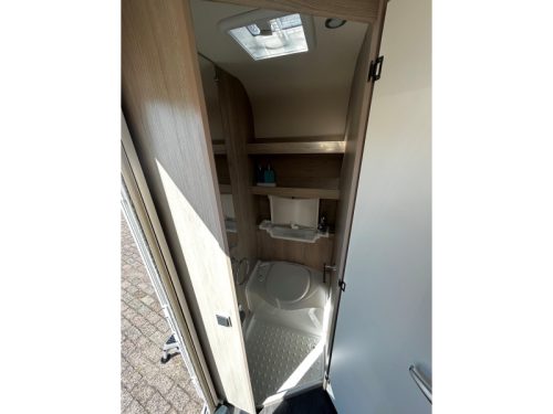 Caravelair Alba 390 Rangierhilfe, Vorzelt & Markise Foto: 12