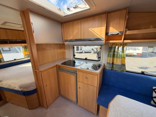 Knaus Vimara 450 mit Markise! Foto: 10