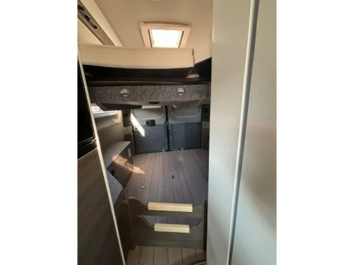 VANTourer 630 L HEFBED 180 PS Automatik BE37 Foto: 9