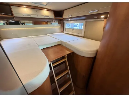 Carthago C-Tourer T 143 L&auml;ngsbetten Foto: 7