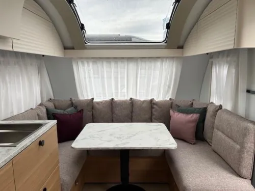 Adria Adora 572 UT GRATIS AIRCO  foto: 2