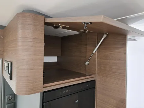 Adria Coral MB Supreme 670 DL photo: 11