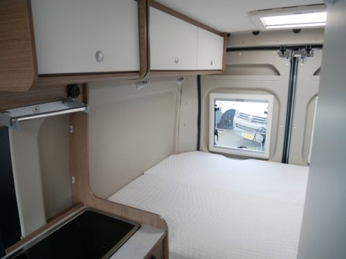 Carado CV 540, 5.40 Meter Van conversion, Transverse bed!! photo: 14