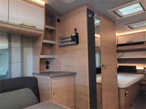 Knaus Sudwind 60 Years 460 EU E-Power  photo: 4