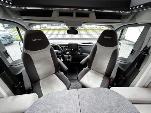 Challenger Etape Edition 270 Single beds/Automatic! photo: 14