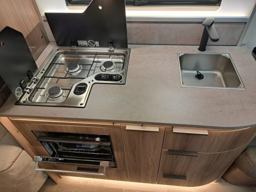 Kabe Royal 600 TDL E2 photo: 8