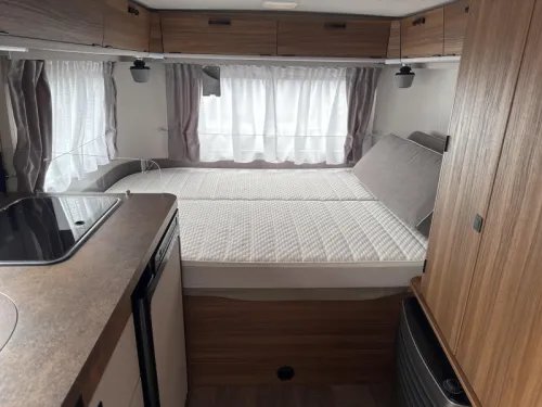 Eriba Touring 530 Legend Hampton silver photo: 3