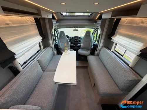 Dethleffs Just Camp T 6762 Spacious U-shaped dinette | Pop-top roof photo: 8