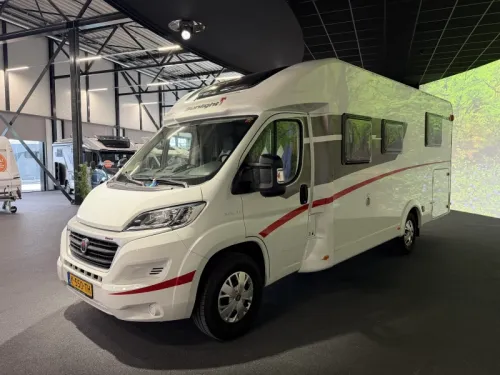 Sunlight T 69 L Queensbed - Hubdach Foto: 4