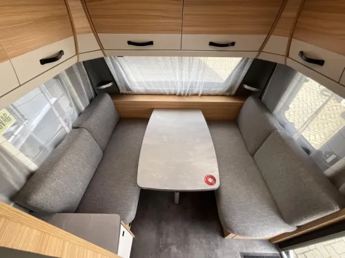 Dethleffs Summer Edition 510 LE SINGLE BEDS-FLOOR HEATING photo: 4